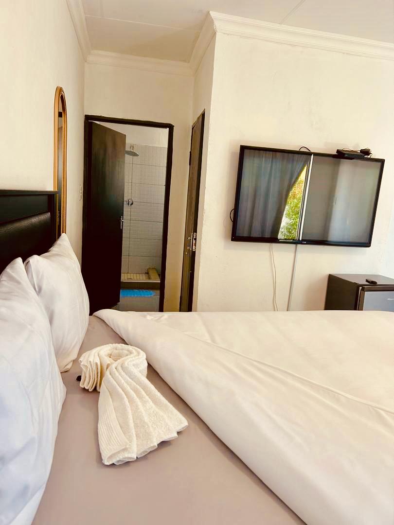 Twin Room for single guest